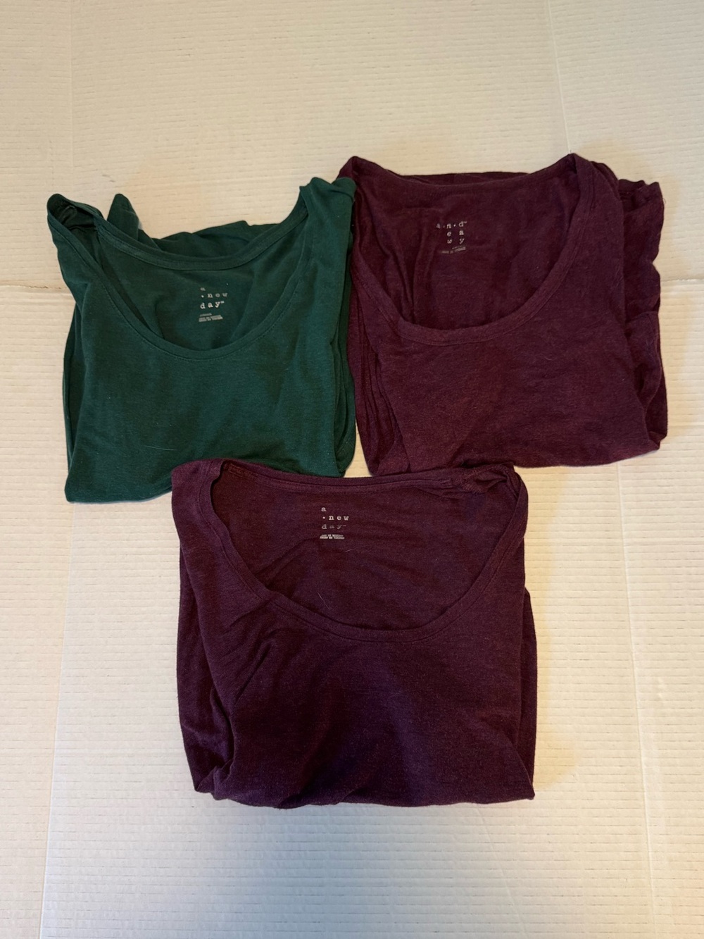 a new day Scoop Neck tee 3 Pack - Emerald Green & Plum size small shirts